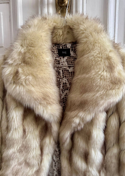 Faux Fur Jacket "SHEE." - baj.