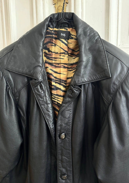 Oversize Leather Jacket "TIGA." - baj.